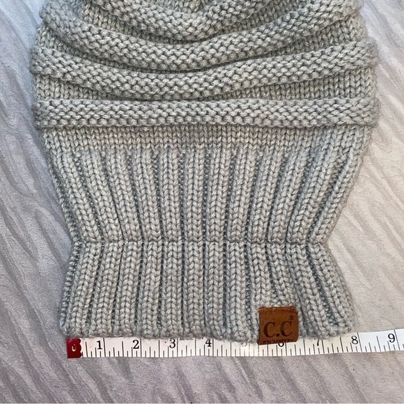 Cc exclusive beanie oversized gray woman’s great condition - Picture 5 of 5